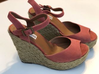 Women’s size 9 shoes