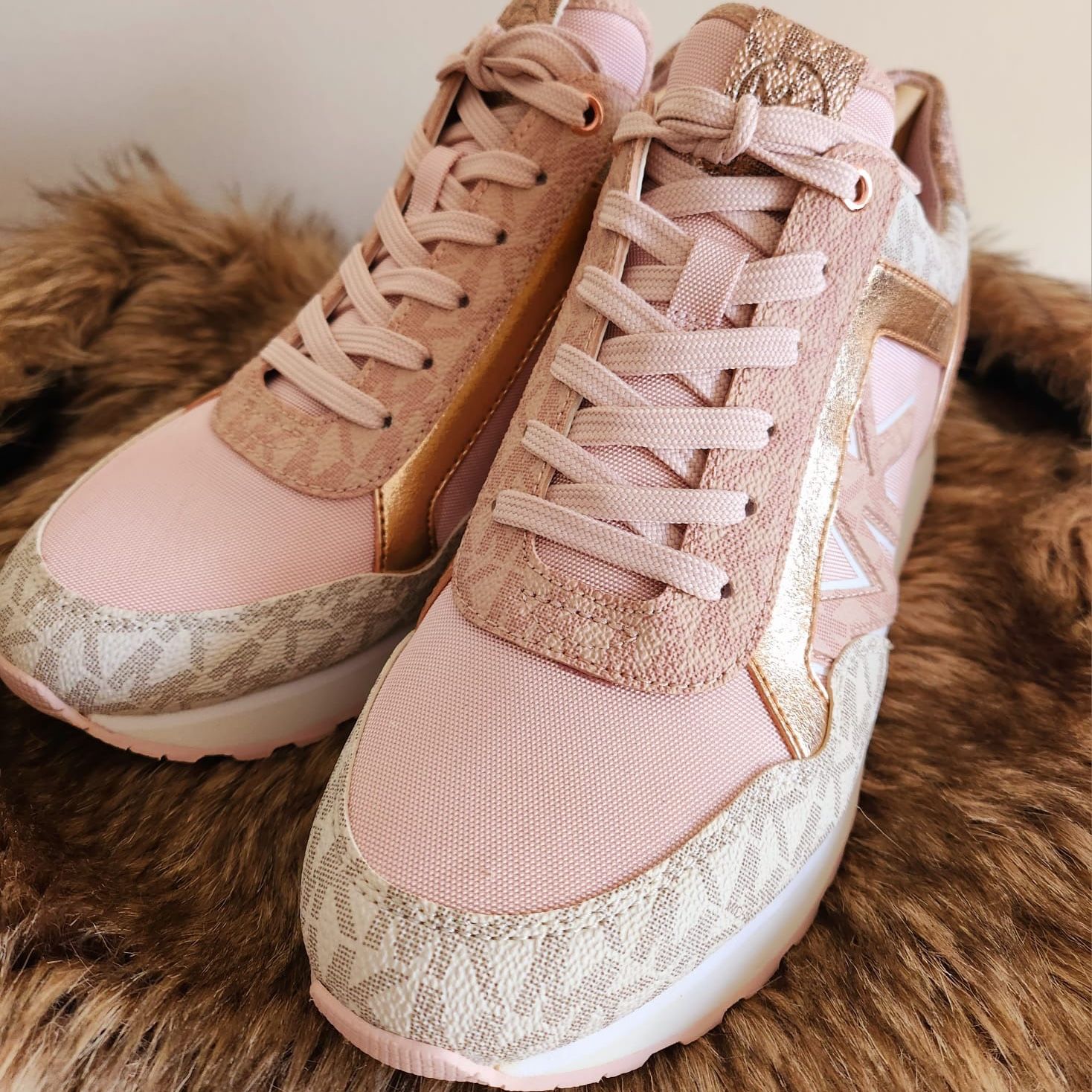 Maddy two Tone logo and Mesh Trainer Pink Shoes Womens