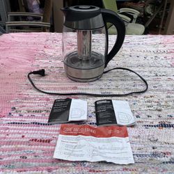 chefman water boiler/kettle w/ tea steaping chamber ~ NEW