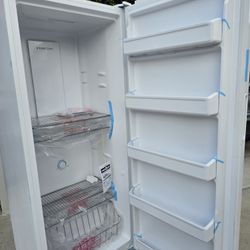 Frigidaire Freezer. 