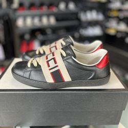 Gucci Sneakers Size 8-8.5