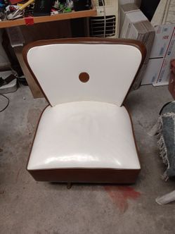 Vintage round back chair with swivel