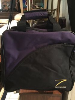 Bowling ball bag with shoulder strap use three times like new I bought one with wheels
