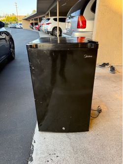 Mini Fridge & Freezer