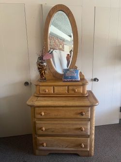 Rustic solid oak 3-drawer dresser & mirror set