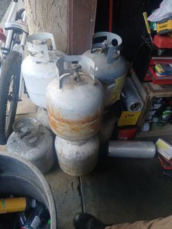 7 Gas tank