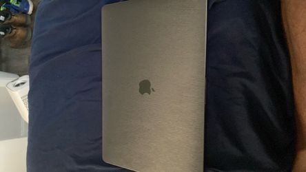 MacBook Pro 15” 2018 – Intel i7 – 16GB RAM – macOS Sequoia