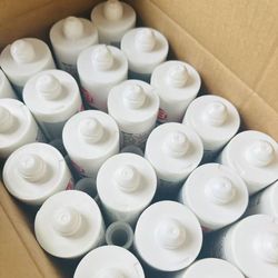 Datianjia 885 Neutral Silicone Waterproof Sealant。Available in clear and white.