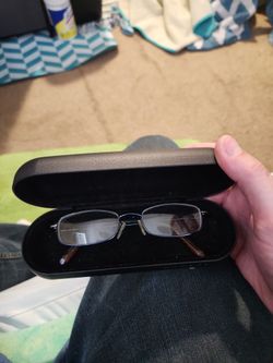 Metal Frame Eyeglasses with Case OAKEY