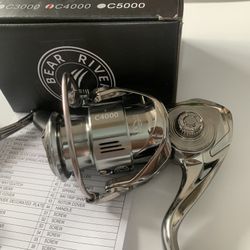Fishing Reel 4000R  Spinning Reels Metal Spool and Handle for Saltwater and Freshwater Fishing