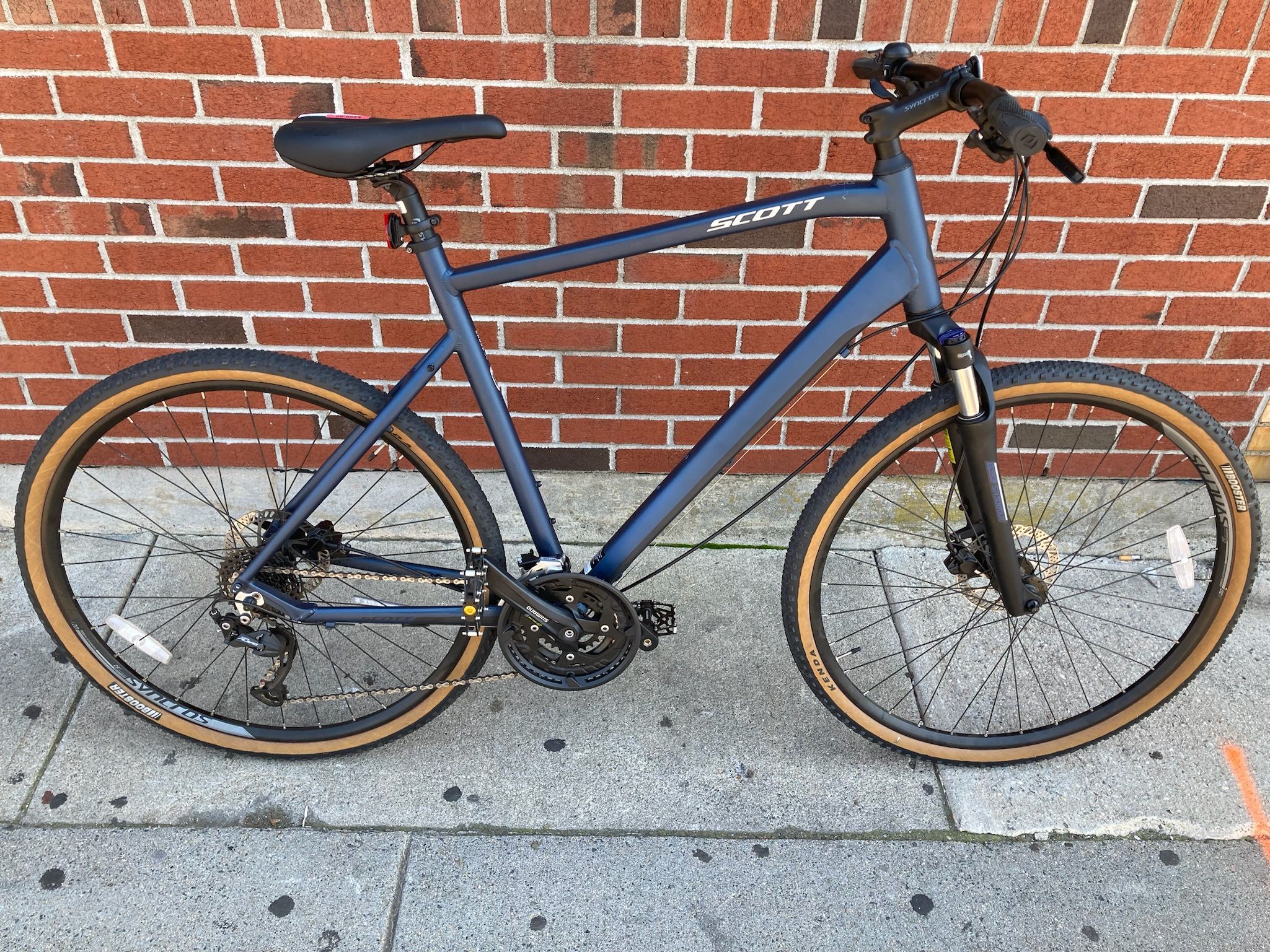 Trek Alpha 2.1 Road Bike