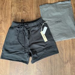 Essential black shorts Size S