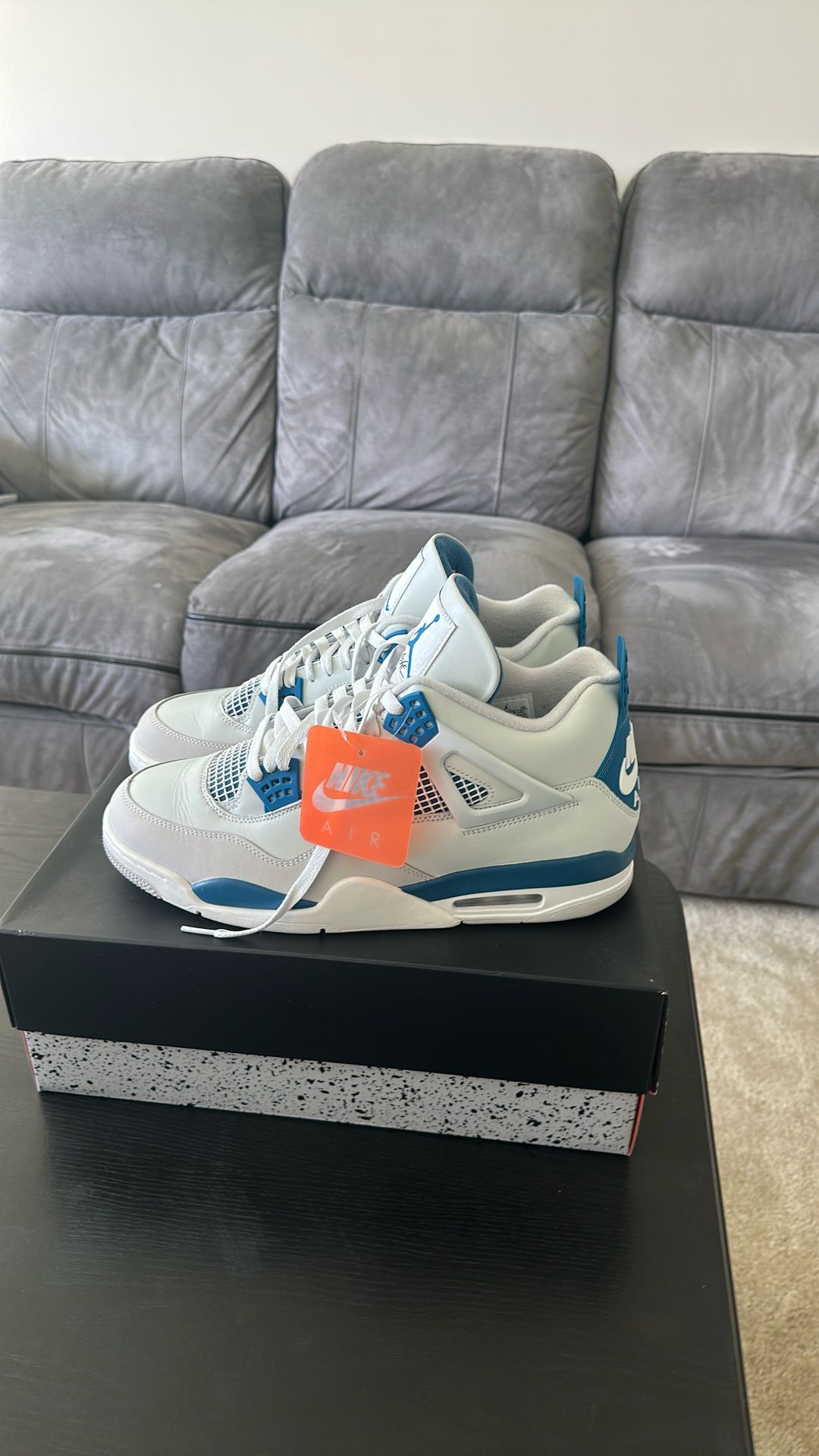 Jordan 4 Military Blue