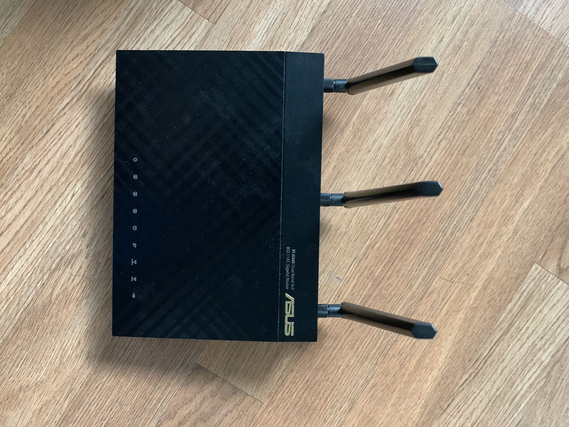 ASUS dual band wifi router