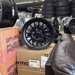 Kmc wheels 17’