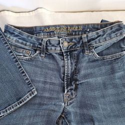 American Eagle Blue Jeans -  Size MEN'S 30X32