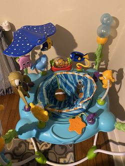Finding Nemo baby bouncer