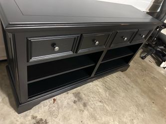 Beautiful Solid Wood Sideboard/ Buffet Cabinet