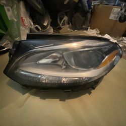 2016-2018 Mercedes Benz GLE Left Driver Side Headlight OEM!!! YAP(contact info removed)