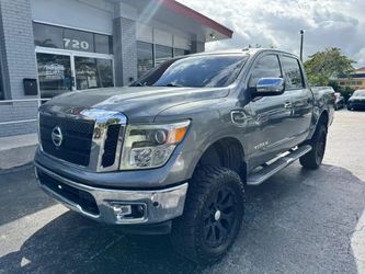 2017 Nissan Titan Crew Cab