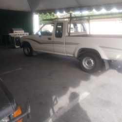 Toyota Pickup 90 Parts 