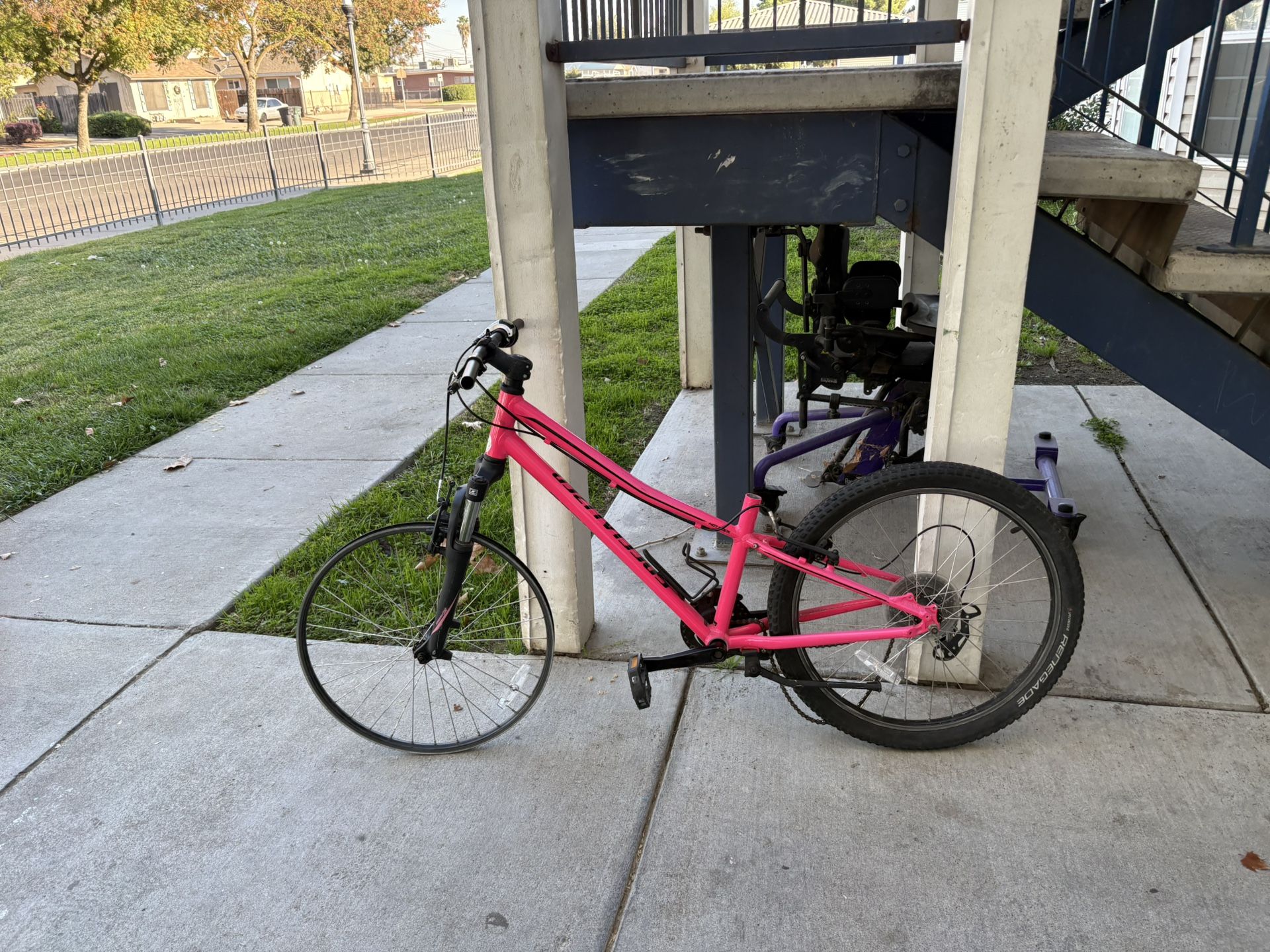 Specialized Hot Rock 24