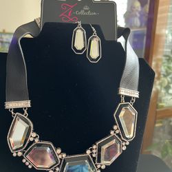 PAPARAZZI "RIVALRY" BLACK NECKLACE & EARRING SET ZI COLLECTION