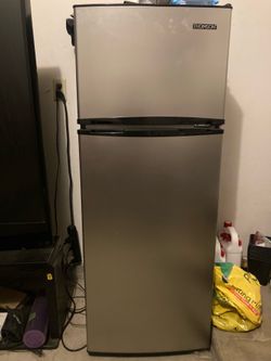 Mini refrigerator