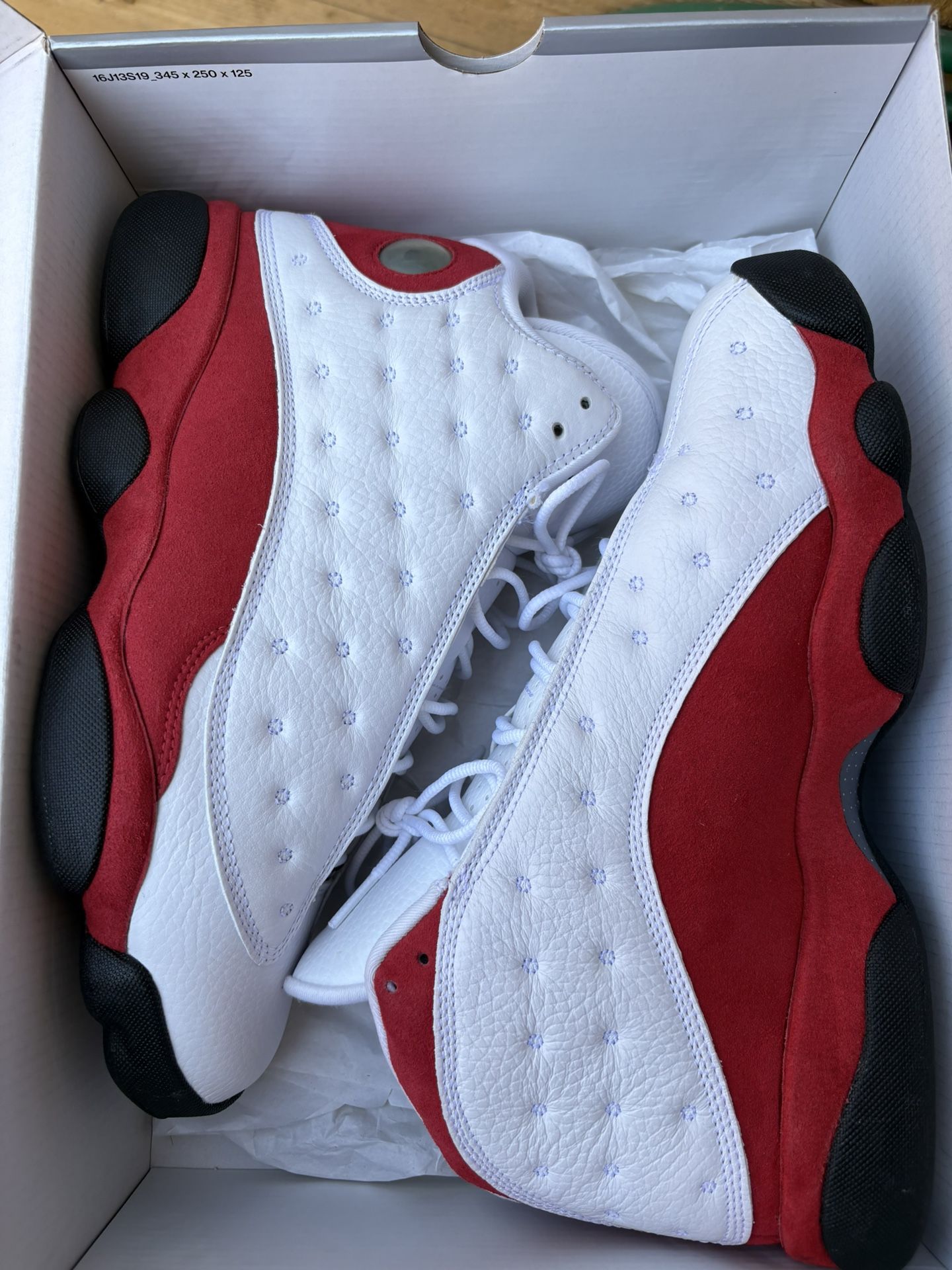 2017 Jordan 13 Retro Chicago Size 10