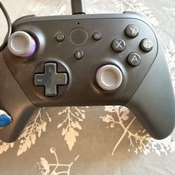  “Luna” Gaming Controller-NEVER USED
