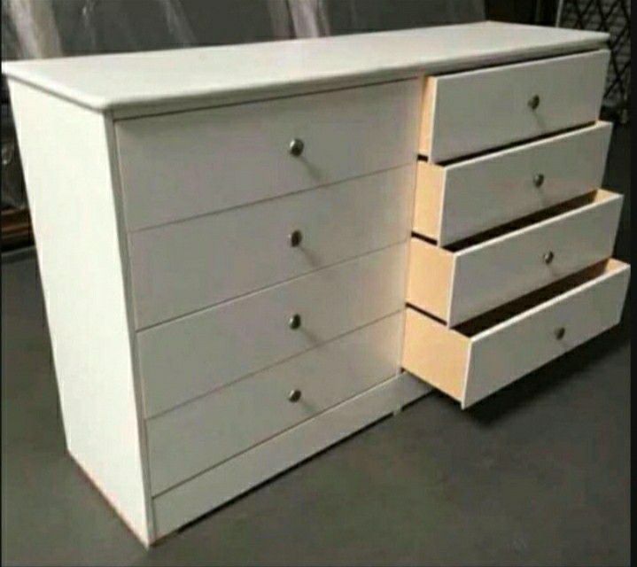 8 Drawers Dresser 