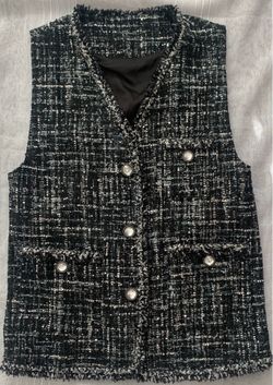Women’s Size L Vest