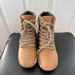 Brand new nice Maurices Boots - Size 7