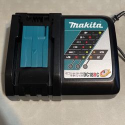 Makita Fast Charger