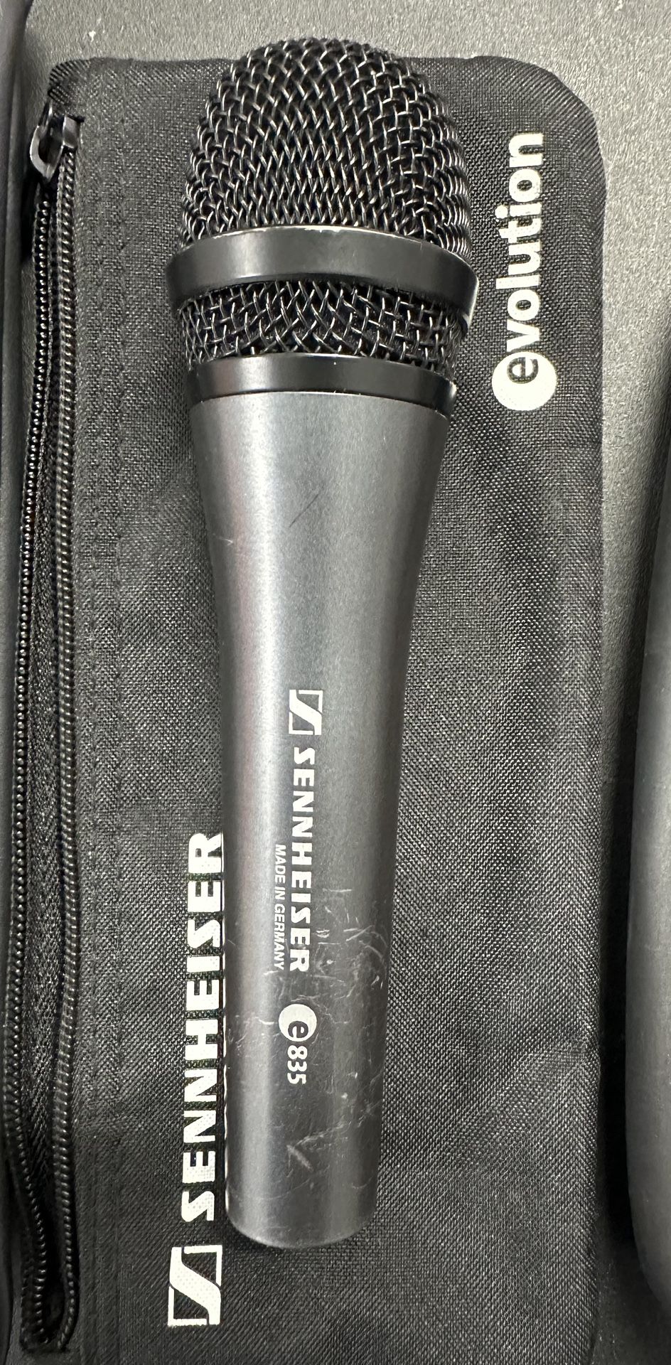 Sennheiser E835