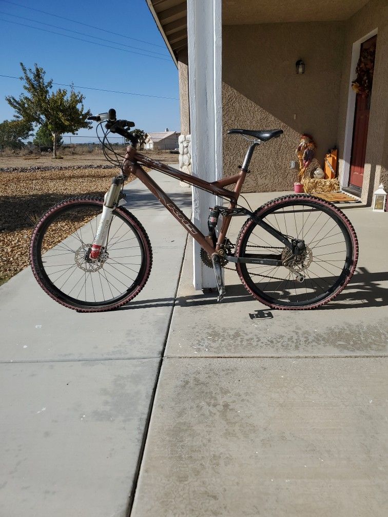 KHS XC-204 Full Suspension MTB