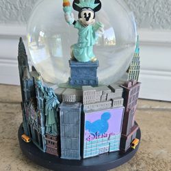 Disney Mickey Statue Of Liberty New York Musical Snowglobe