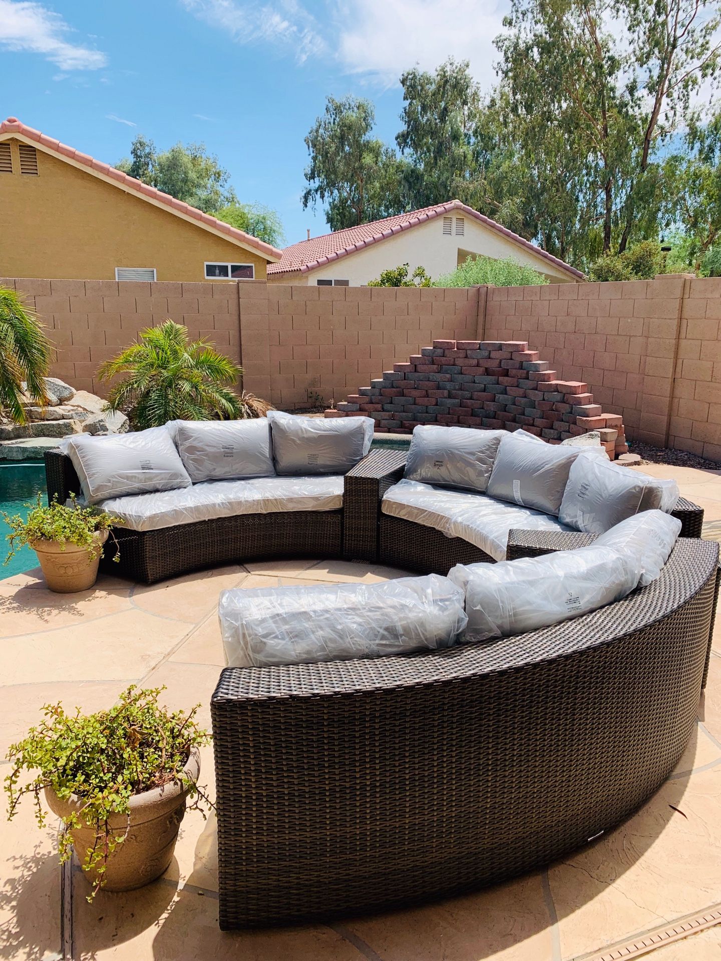 Frontgate Pasadena Curved Outdoor Patio Set