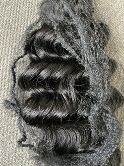 Brand New : 12A Human Hair Bundles 12 Inch Curly Bundles