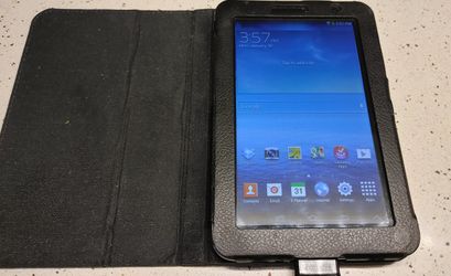 SAMSUNG 7" TABLET With CASE !! LIKE NEW !!