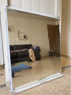 Clear Glass Mirror 30 x 36”