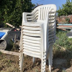 Plastic Chairs NEED GONE ASAP*