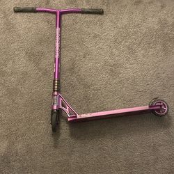 Monologue Freestyle Stunt Scooter – Decent Condition