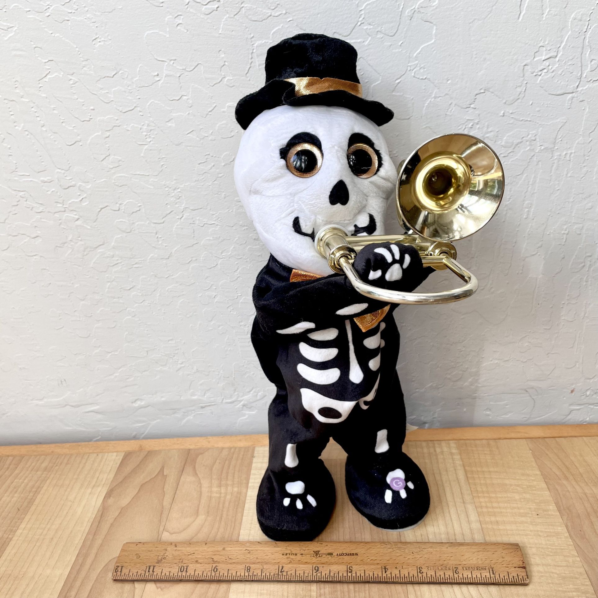 2021 Gemmy Industries Halloween/Day Of The Dead Animated Skeleton With Trombone