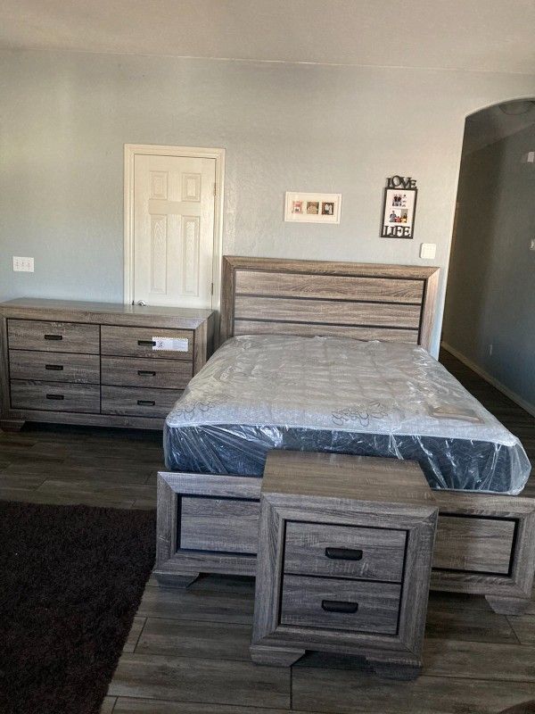 Furniture Set ! Queen/King Bedroom Set Cash + Installments