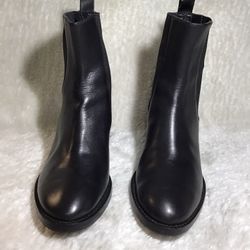 Cole Haan Nike Air Waterproof  Women’s Bootie Size 8