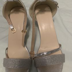 Size 9. Silver Dressy Shoes Women 