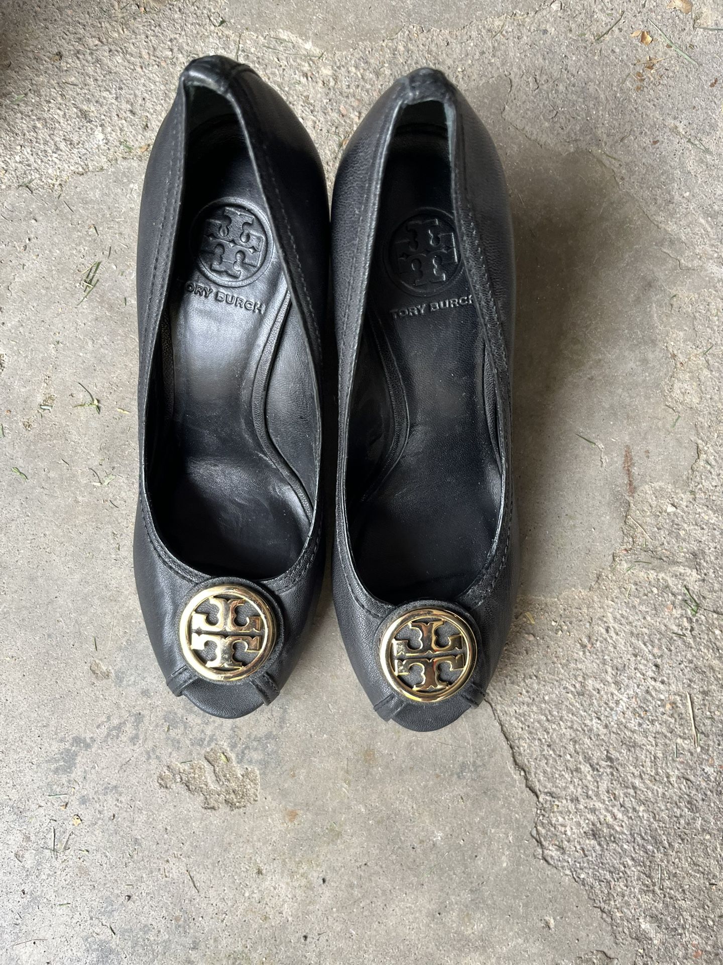 Tory Burch Black Wedge Peep Toe Shoes Size 9