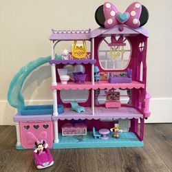 Minnie Daisy Doll House For Sale At $50