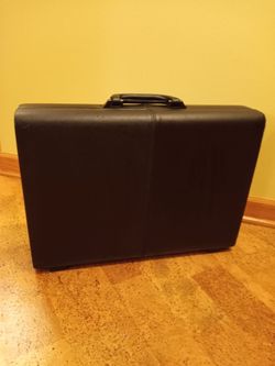 Vtg Samsonite Quantum Black Leather Briefcase